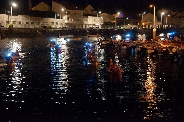 Los participantes llegan al puerto de O Xufre, en A Illa de Arousa.