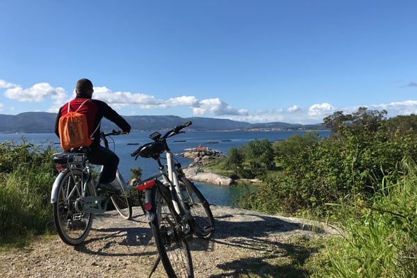 Regala en Bicicleta por A Illa de Arousa