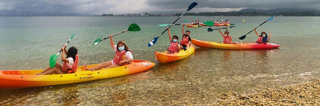 Participantes de las rutas en kayak