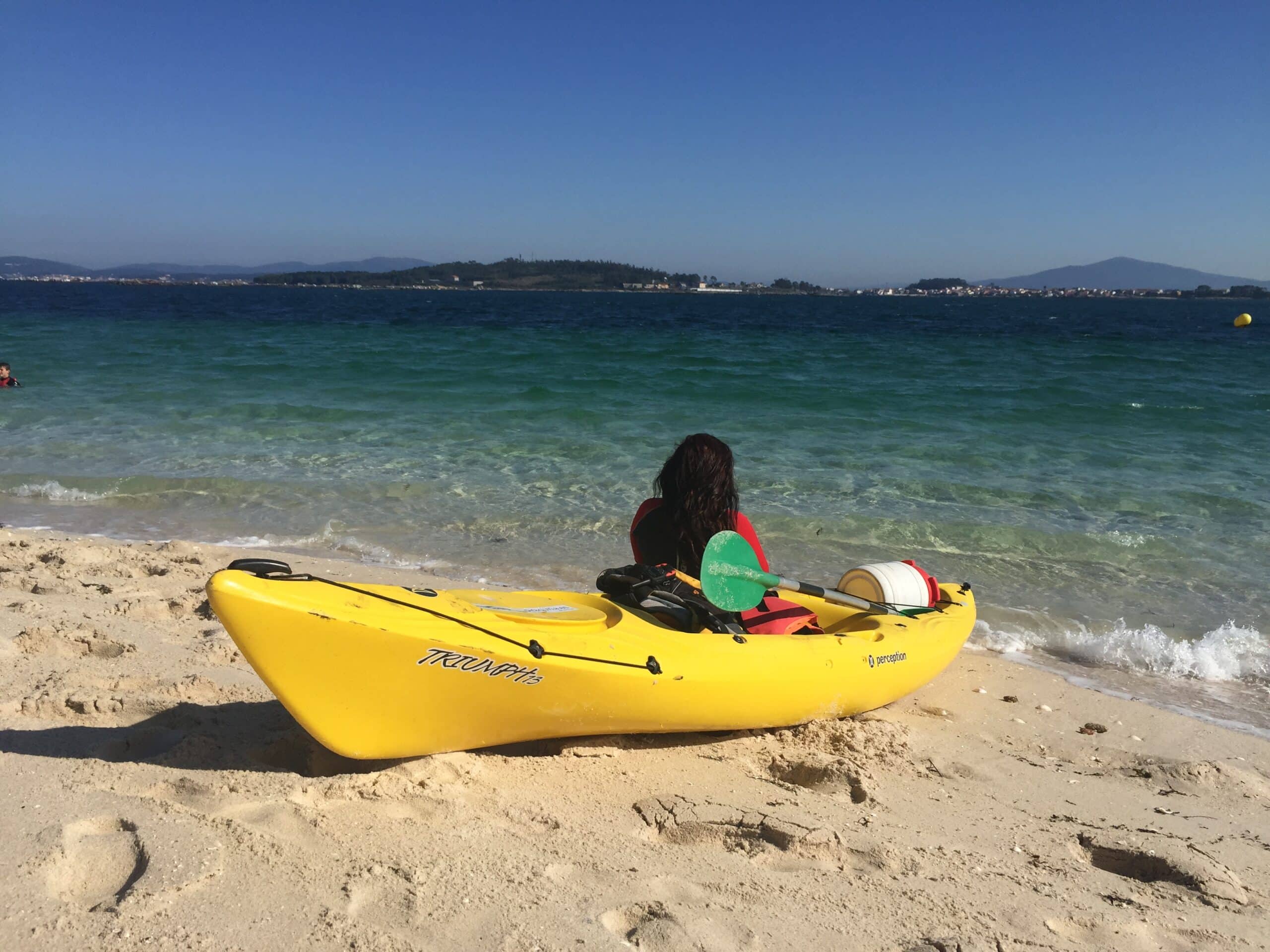 como remar correctamente en kayak