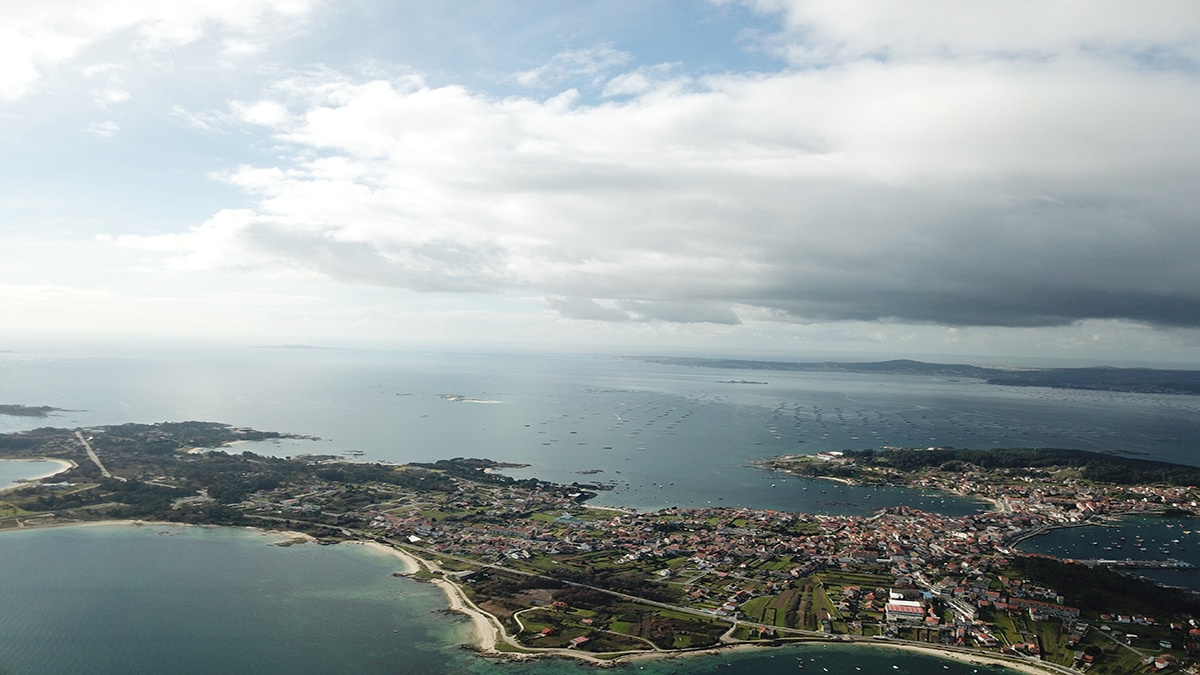 vistas-ria Vista panorámica de la Ría de Arousa desde A Illa de Arousa